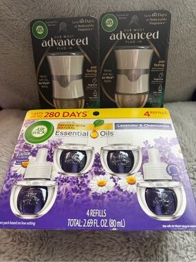 Air Wick Advanced 2 Plug-In Warmers with 4 Lavender & Chamomile Refills